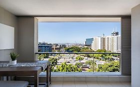 Walk To V&A Waterfront, Civic Centre & Stadium